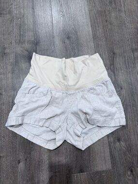 Old Navy Maternity shorts
